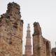 Qutub Minar - egyedülálló építészeti emlék Qutub Minar, India nagy minaretje