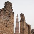 Qutub Minar - jedinečná architektonická pamiatka Qutub Minar, veľký minaret Indie