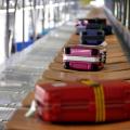 Bagajele și bagajele de mână într-un avion: ce și cum poți transporta